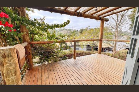 4_photo/94cfaa9e65.906020ab0bc1df8b-ATLAS-3b7e56b1-e957-4309-acfd-d60af76702bb.jpg de casa à venda com 3 quartos, 405m² em Parque Silvino Pereira, Cotia