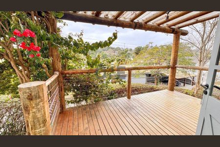 3_photo/94cfaa9e65.906020ab0bc1df8b-ATLAS-eefdb5ee-a444-4c6b-a15a-657bbb182968.jpg de casa à venda com 3 quartos, 405m² em Parque Silvino Pereira, Cotia