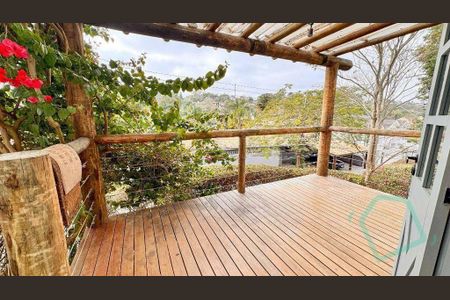 2_photo/94cfaa9e91.17ba297627d3aacb-ATLAS-02f4fdf2-99f2-4f1d-a403-e4d29afd9cae.jpg de casa à venda com 3 quartos, 405m² em Chácara Eliana, Cotia