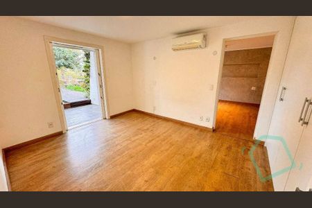 15_photo/94cfaa9e91.17ba297627d3aacb-ATLAS-d4c9fc39-b08d-44f9-ba06-495f2ae59eae.jpg de casa à venda com 3 quartos, 405m² em Chácara Eliana, Cotia