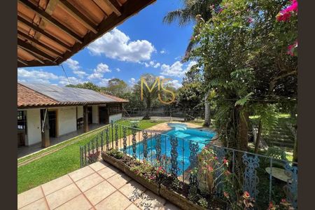 2_photo/94cfaa9ea3.ef8b5548d1c5a743-ATLAS-a74a7eae-409b-47fa-99af-33afabd0a3ed.jpg de casa de condomínio à venda com 3 quartos, 545m² em Jardim Mediterraneo, Cotia