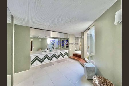 11_photo/94cfaa9ebb.7f1037ff6988eb75-ATLAS-9df2de50-dab3-4318-a2e2-260f0194ae3c.jpg de casa à venda com 4 quartos, 881m² em Jardim Mediterraneo, Cotia