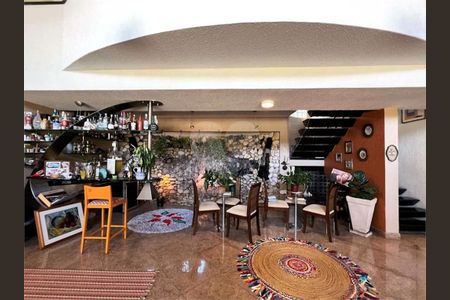 7_photo/94cfaa9ebd.ef8b5548d1c5a743-ATLAS-2f403d93-35c8-4aec-940e-3544091d7289.jpg de casa de condomínio à venda com 5 quartos, 1333m² em Jardim Mediterraneo, Cotia