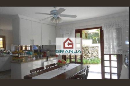 5_photo/94cfaa9ef1.01061cb6ad72014f-ATLAS-0f99ee66-b153-4268-8775-bc3cc4ff2c07.jpg de casa à venda com 4 quartos, 330m² em Parque Silvino Pereira, Cotia