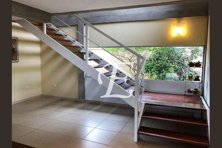 8_photo/94cfaa9f13.31f8faead97f4406-ATLAS-85ef3ccb-a8ad-4d77-a041-e5c19026154b.jpg de casa à venda com 3 quartos, 344m² em Vila Santo Antonio de Carapicuiba, Carapicuíba