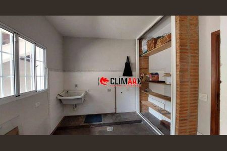 5_photo/94cfaa9f35.b0d7c8485858eecd-ATLAS-221a8205-5dc6-4443-91bd-fedfe365f4f5.jpg de casa à venda com 4 quartos, 304m² em Vila Santo Antônio, Cotia