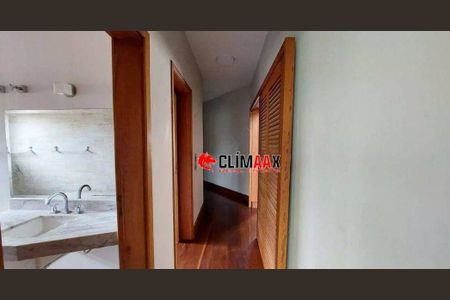 7_photo/94cfaa9f35.b0d7c8485858eecd-ATLAS-45518159-7f4c-4149-bead-4e7f1f203475.jpg de casa à venda com 4 quartos, 304m² em Vila Santo Antônio, Cotia