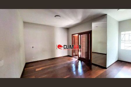 25_photo/94cfaa9f35.b0d7c8485858eecd-ATLAS-944f9e25-c846-4894-bf3b-93697feb0212.jpg de casa à venda com 4 quartos, 304m² em Vila Santo Antônio, Cotia