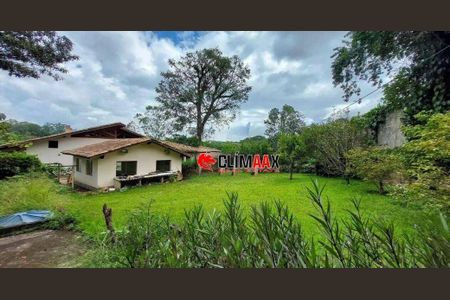 38_photo/94cfaa9f35.b0d7c8485858eecd-ATLAS-cbbd0481-5969-4bde-9e27-cf56702a6953.jpg de casa à venda com 4 quartos, 304m² em Vila Santo Antônio, Cotia