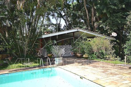 5_photo/94cfaa9f3b.793fde414fbda8ec-ATLAS-ef304a83-bf71-409f-8305-b0863b3bf17f.jpg de casa à venda com 4 quartos, 400m² em Vila Santo Antônio, Cotia