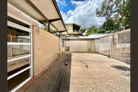 5_photo/94cfaa9f6f.01e58fe0f594459a-ATLAS-5e3823dc-b3e3-43d7-bf2c-d4b4887a0b7d.jpg de casa à venda com 3 quartos, 344m² em Vila Santo Antonio de Carapicuiba, Cotia