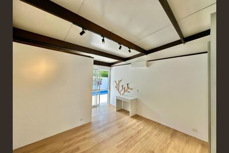 30_photo/94cfaa9f6f.447a9fcdafd242e8-ATLAS-4955783d-3fc3-4a31-8e09-3ce5618e98f1.jpg de casa à venda com 3 quartos, 344m² em Vila Santo Antonio de Carapicuiba, Cotia