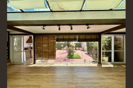 26_photo/94cfaa9f6f.447a9fcdafd242e8-ATLAS-e92adc11-51f7-4659-8183-bf74d79e2c36.jpg de casa à venda com 3 quartos, 344m² em Vila Santo Antonio de Carapicuiba, Cotia