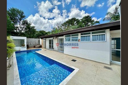 7_photo/94cfaa9f6f.4d70aa248c675aee-ATLAS-2b2f94cd-cce1-422d-8e5a-5fe619a0582f.jpg de casa à venda com 3 quartos, 345m² em Vila Santo Antonio de Carapicuiba, Cotia