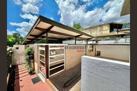 10_photo/94cfaa9f6f.4d70aa248c675aee-ATLAS-440a742e-2c60-431f-a052-90bb9fa7f321.jpg de casa à venda com 3 quartos, 345m² em Vila Santo Antonio de Carapicuiba, Cotia