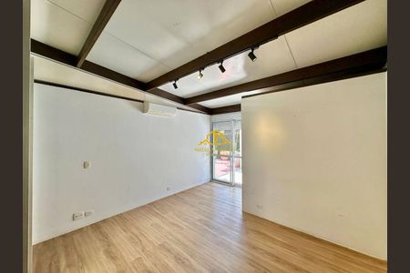 48_photo/94cfaa9f6f.6b2453e70642c87c-ATLAS-eb22652c-dc2e-4e14-9caf-142c4213771e.jpg de casa à venda com 3 quartos, 345m² em Vila Santo Antonio de Carapicuiba, Cotia