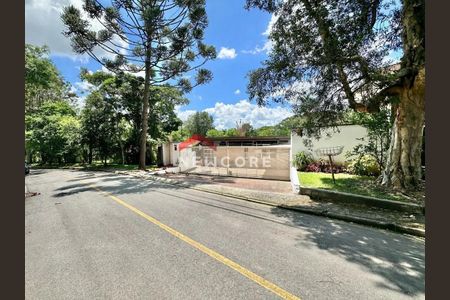 7_photo/94cfaa9f73.93b8fa184532727f-ATLAS-0cd288f1-96d2-4694-8552-5cbe4edbc802.jpg de casa à venda com 3 quartos, 344m² em Vila Santo Antonio de Carapicuiba, Cotia