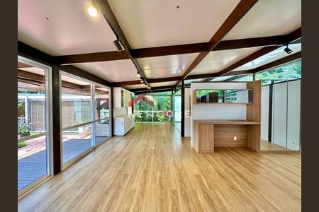 12_photo/94cfaa9f73.93b8fa184532727f-ATLAS-399e97a1-c859-40fe-874d-be67e4f4f40f.jpg de casa à venda com 3 quartos, 344m² em Vila Santo Antonio de Carapicuiba, Cotia