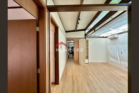 34_photo/94cfaa9f73.93b8fa184532727f-ATLAS-7dbfbf77-1161-46d8-8a2d-ed60ba86310f.jpg de casa à venda com 3 quartos, 344m² em Vila Santo Antonio de Carapicuiba, Cotia