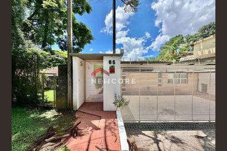 2_photo/94cfaa9f73.93b8fa184532727f-ATLAS-b4ffa000-9745-431e-8d1d-91b928bd4f85.jpg de casa à venda com 3 quartos, 344m² em Vila Santo Antonio de Carapicuiba, Cotia
