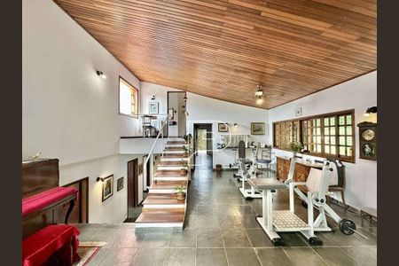 2_photo/94cfaa9f89.44cb305f75931be4-ATLAS-0946b9eb-8ae8-4f76-936b-8eaa1e4b2777.jpg de casa à venda com 4 quartos, 218m² em Vila Santo Antonio de Carapicuiba, Cotia