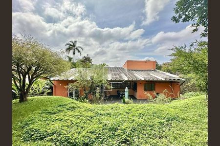 2_photo/94cfaa9f89.44cb305f75931be4-ATLAS-0c9c5669-416b-4b3e-98ee-c8be0dbb0c0f.jpg de casa à venda com 4 quartos, 218m² em Vila Santo Antonio de Carapicuiba, Cotia