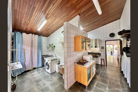 10_photo/94cfaa9f89.44cb305f75931be4-ATLAS-239b04c7-27da-4071-bbcc-e3f7684f99f9.jpg de casa à venda com 4 quartos, 218m² em Vila Santo Antonio de Carapicuiba, Cotia