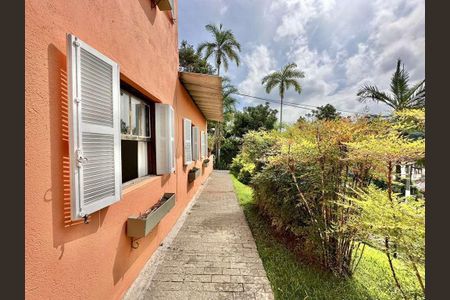 8_photo/94cfaa9f89.635c8ac8e3a3f6a1-ATLAS-b5f6162f-adca-4ace-b3f7-d68c25bdca60.jpg de casa à venda com 4 quartos, 218m² em Vila Santo Antonio de Carapicuiba, Cotia