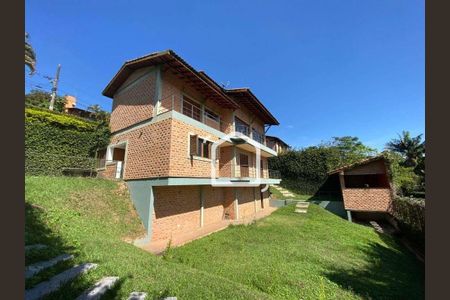 10_photo/94cfaa9fb9.2f15d505e37c7ac5-ATLAS-10fe1ed6-fd59-4ca5-bd4b-cbd67a8f3f4a.jpg de casa para alugar com 4 quartos, 300m² em Vila Santo Antônio, Cotia