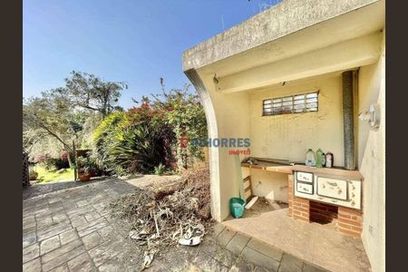 9_photo/94cfaa9fd5.35d24a91d38785f4-ATLAS-3dfb4169-2abb-4f8e-9d17-aa2014bf67e7.jpg de casa à venda com 4 quartos, 254m² em Vila Santo Antonio de Carapicuiba, Cotia