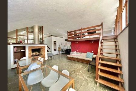 3_photo/94cfaa9fd5.5b1ffa6849bccbd1-ATLAS-802f701e-db96-45a2-b20a-ed466ff9e7f8.jpg de casa à venda com 4 quartos, 253m² em Vila Santo Antonio de Carapicuiba, Cotia