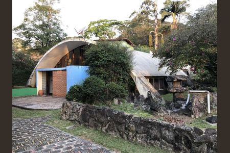 57_photo/94cfaa9fd5.5b1ffa6849bccbd1-ATLAS-ac9c1f0f-784a-4db8-8da2-a9b0fe656e6b.jpg de casa para alugar com 4 quartos, 253m² em Vila Santo Antonio de Carapicuiba, Cotia