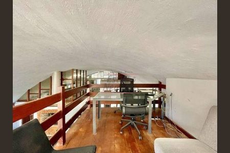 7_photo/94cfaa9fd5.5b1ffa6849bccbd1-ATLAS-e76d60ee-50e7-46a7-9c0c-ce78a48fc714.jpg de casa à venda com 4 quartos, 253m² em Vila Santo Antonio de Carapicuiba, Cotia