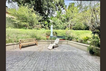 30_photo/94cfaaa027.44cb305f75931be4-ATLAS-a34fec87-ccbb-4319-b481-0e0fd385bd96.jpg de casa à venda com 4 quartos, 218m² em Vila Santo Antonio de Carapicuiba, Cotia