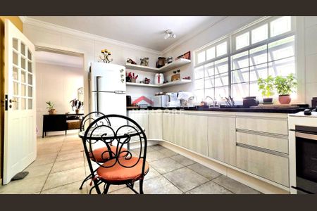 19_photo/94cfaaa02b.01061cb6ad72014f-ATLAS-7640deed-93fa-48c6-be90-55bd63c4898d.jpg de casa à venda com 3 quartos, 189m² em Vila Santo Antônio, Cotia