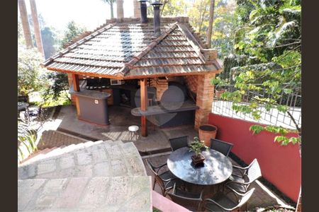 4_photo/94cfaaa02f.873c8b8e47666640-ATLAS-1d3d6d4a-9870-404e-a078-a4b1191d7eb4.jpg de casa à venda com 3 quartos, 338m² em Vila Santo Antônio, Cotia