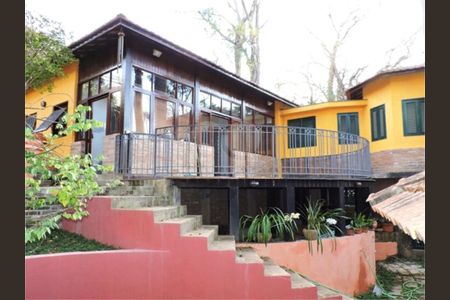 11_photo/94cfaaa02f.873c8b8e47666640-ATLAS-ab23d218-5ad4-4595-a92d-710d6adefb4c.jpg de casa à venda com 3 quartos, 338m² em Vila Santo Antônio, Cotia