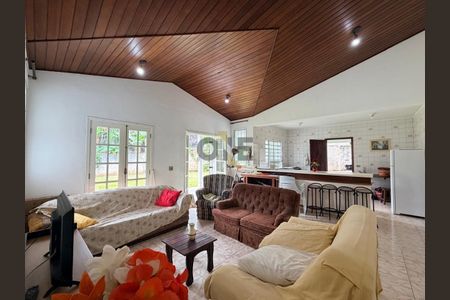 7_photo/94cfaaa14d.ba1c0bc9cbfcae1e-ATLAS-519bb5b3-bd93-46f3-a212-5ecfa777bdcf.jpg de casa à venda com 2 quartos, 152m² em Vila Santo Antônio, Cotia