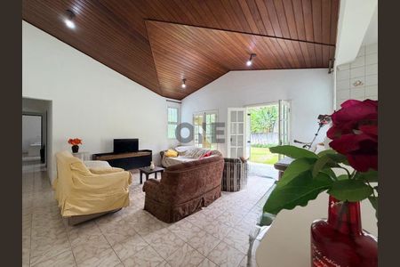 10_photo/94cfaaa14d.ba1c0bc9cbfcae1e-ATLAS-64744fd4-7c1c-447c-a4e0-7f0e04255407.jpg de casa à venda com 2 quartos, 152m² em Vila Santo Antônio, Cotia