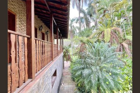 8_photo/94cfaaa14f.90bd157ac56b2a06-ATLAS-214d43cd-116a-4ffd-800d-8668960e116d.jpg de casa à venda com 5 quartos, 756m² em Vila Santo Antônio, Cotia