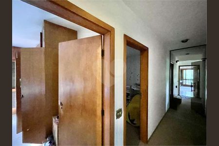 14_photo/94cfaaa14f.90bd157ac56b2a06-ATLAS-c69bbc08-6471-4c74-908c-41619143deec.jpg de casa à venda com 5 quartos, 756m² em Vila Santo Antônio, Cotia