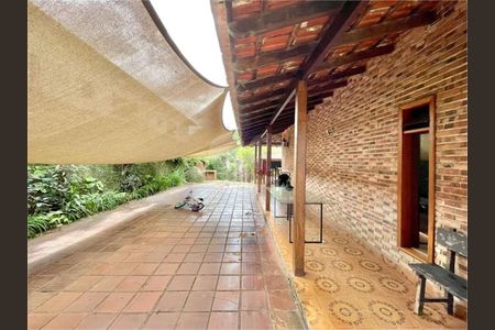 47_photo/94cfaaa14f.e5a825049545edb7-ATLAS-5b22fb75-3fbe-478f-be73-4c7b39a3eac0.jpg de casa para alugar com 5 quartos, 756m² em Vila Santo Antônio, Cotia
