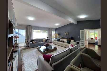 7_photo/94cfaaa15b.9f73e101bd22bb98-ATLAS-dfaad005-a97e-4691-8c45-968fa04f763e.jpg de casa de condomínio à venda com 4 quartos, 850m² em Vila Santo Antônio, Cotia