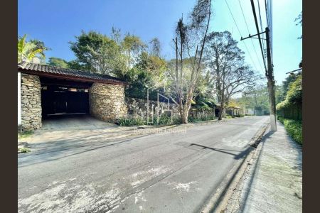 35_photo/94cfaaa17f.2d4de8c0d5c905e7-ATLAS-296150e0-eca2-44b3-93f8-cbf088582ee9.jpg de casa à venda com 5 quartos, 923m² em Vila Santo Antônio, Cotia