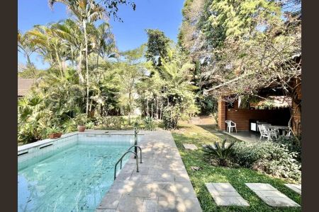 6_photo/94cfaaa17f.2d4de8c0d5c905e7-ATLAS-d127ded1-b075-4c2c-9872-3df5aefdb0c3.jpg de casa à venda com 5 quartos, 923m² em Vila Santo Antônio, Cotia