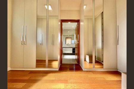 2_photo/94cfaaa19d.9fb007bff0a585ff-ATLAS-69a064be-e0ab-4735-a924-bd73ae443f71.jpg de casa à venda com 4 quartos, 1058m² em Vila Santo Antônio, Cotia