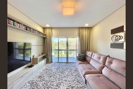 12_photo/94cfaaa19d.9fb007bff0a585ff-ATLAS-94e4480f-e1f0-458b-aba8-1218cbe33e78.jpg de casa à venda com 4 quartos, 1058m² em Vila Santo Antônio, Cotia