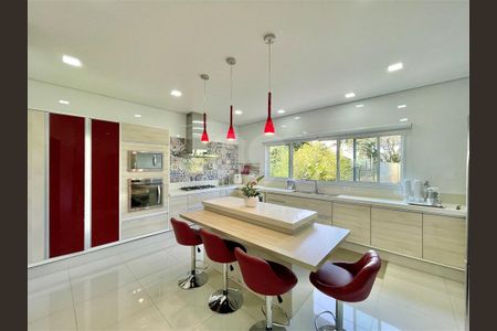 2_photo/94cfaaa19d.9fb007bff0a585ff-ATLAS-a405fe67-d8c8-4146-a8f7-82366dd59824.jpg de casa à venda com 4 quartos, 1058m² em Vila Santo Antônio, Cotia