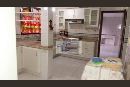 12_photo/94cfaaa1a5.a095ebe9a9b9d05b-ATLAS-443b4cbb-ee31-4300-a625-9897c177ef75.jpg de casa à venda com 4 quartos, 645m² em Parque Silvino Pereira, Cotia