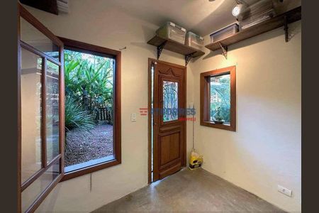 2_photo/94cfaaa1a7.94c879028f7e7ff5-ATLAS-0abb22b6-9627-4e93-a180-fb95f7ce1665.jpg de casa à venda com 5 quartos, 334m² em Granja Viana, Cotia